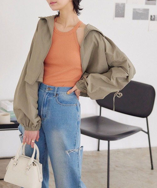 KOBE LETTUCE（コウベレタス）の「カップ付きホルターネックタンクトップ（タンクトップ・レディース・オレンジ/ホワイト系/オリーブ/ブラック/グリーン系・FREE）」の5枚目の写真