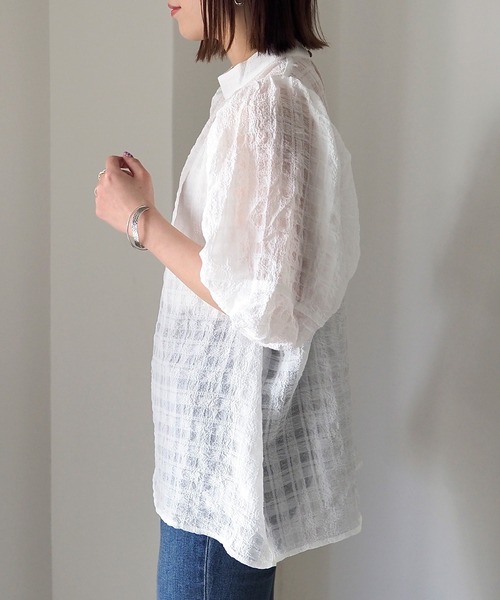 Riberry(リベリー)の「シアーチェックボリューム袖ブラウス(シャツ/ブラウス・レディース・ネイビー/オフホワイト・MEDIUM)」の5枚目の写真