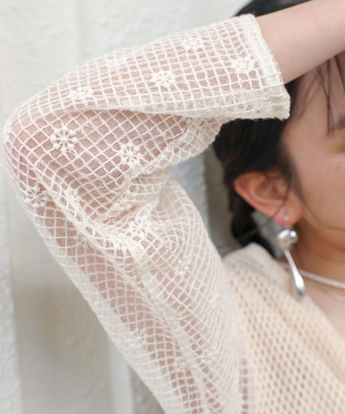 Bab(バブ)の「前後2WAYメッシュレースブラウス(シャツ/ブラウス・レディース・ブラック/ホワイト系その他・M)」の12枚目の写真