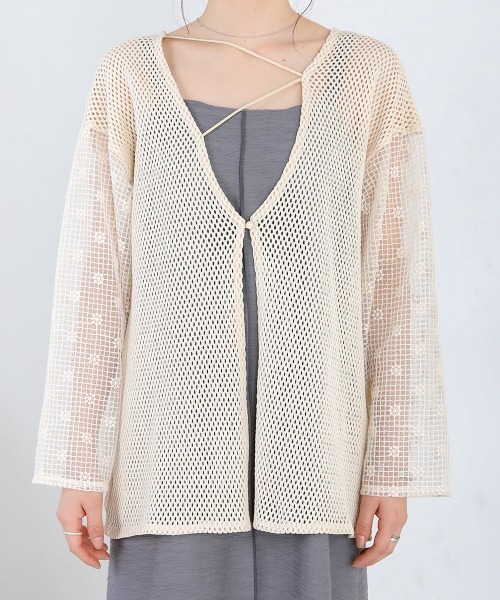 Bab(バブ)の「前後2WAYメッシュレースブラウス(シャツ/ブラウス・レディース・ブラック/ホワイト系その他・M)」の11枚目の写真