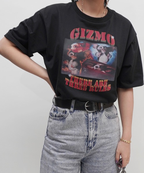 almo（アルモ）の「GIZMOプリントユニセックスBIGTシャツ/プリントTシャツ(RO)（Tシャツ/カットソー・レディース・オフホワイト/ブラック・FREE）」の2枚目の写真