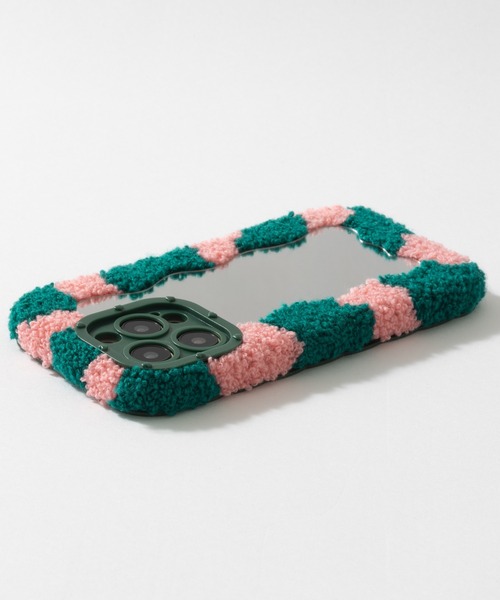 emonique（エモニーク）の「もこもこミラー iPhone スマホケース カバー 【11/12/13/14/14pro対応】（スマホケース/カバー・レディース・ブラック×ホワイト/パープル系その他/ピンク系その他・B/C/D/E/F）」の5枚目の写真