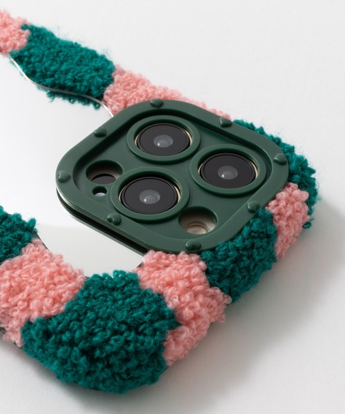 emonique（エモニーク）の「もこもこミラー iPhone スマホケース カバー 【11/12/13/14/14pro対応】（スマホケース/カバー・レディース・ブラック×ホワイト/パープル系その他/ピンク系その他・B/C/D/E/F）」の10枚目の写真