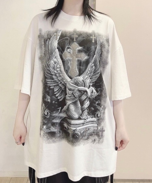 NOVESSEL(ノベセル)の「『NOVESSEL/ノベセル』エンジェルプリント半袖Tシャツ(Tシャツ/カットソー・レディース・ホワイト/ブラック・FREE)」の2枚目の写真