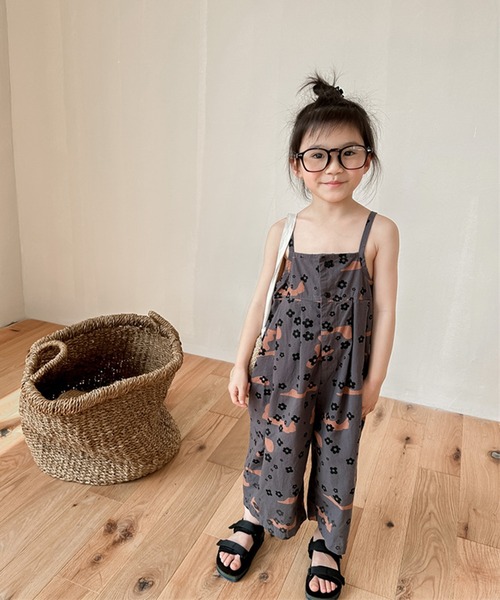 aimoha（アイモハ）の「【aimoha-KIDS-】子供服 プリント7分丈サロペット (SS)（サロペット/オーバーオール・キッズ・ダークグレー/ライトベージュ・80/90/100/110/120/130）」の8枚目の写真