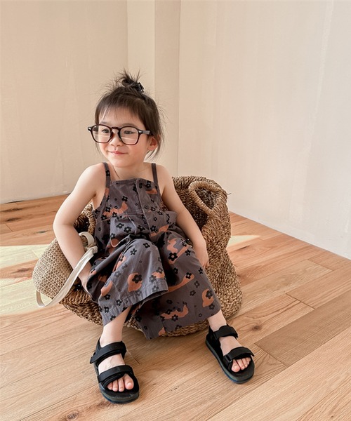 aimoha（アイモハ）の「【aimoha-KIDS-】子供服 プリント7分丈サロペット (SS)（サロペット/オーバーオール・キッズ・ダークグレー/ライトベージュ・80/90/100/110/120/130）」の16枚目の写真