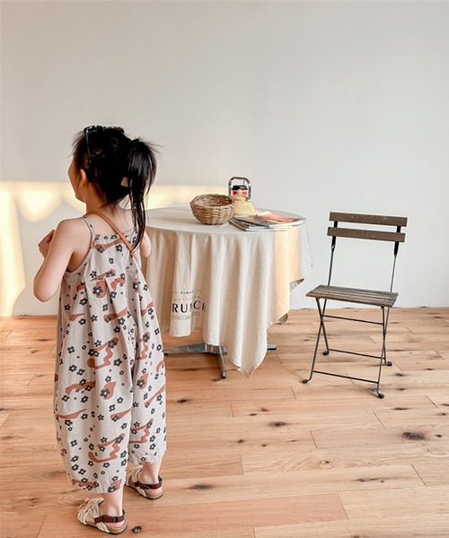 aimoha（アイモハ）の「【aimoha-KIDS-】子供服 プリント7分丈サロペット (SS)（サロペット/オーバーオール・キッズ・ダークグレー/ライトベージュ・80/90/100/110/120/130）」の18枚目の写真