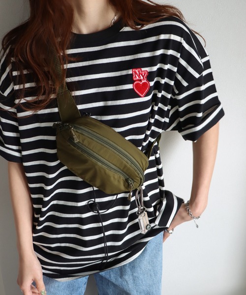 COURO(コウロ)の「NYハートワッペンTシャツ(Tシャツ/カットソー・レディース・ミント/オートミール/ホワイト×ネイビー/ネイビー/ブラック×ホワイト/ホワイト/ネイビー×ホワイト/ホワイト×ブルー/ホワイト×ブラック/ホワイト×グリーン/ブラック/ネイビー系/クリーム・M/L)」の7枚目の写真