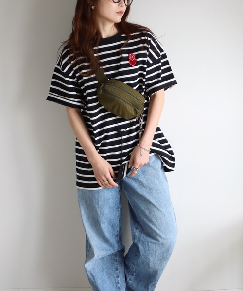 COURO(コウロ)の「NYハートワッペンTシャツ(Tシャツ/カットソー・レディース・ミント/オートミール/ホワイト×ネイビー/ネイビー/ブラック×ホワイト/ホワイト/ネイビー×ホワイト/ホワイト×ブルー/ホワイト×ブラック/ホワイト×グリーン/ブラック/ネイビー系/クリーム・M/L)」の17枚目の写真