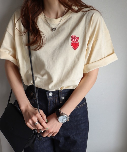 COURO(コウロ)の「NYハートワッペンTシャツ(Tシャツ/カットソー・レディース・ミント/オートミール/ホワイト×ネイビー/ネイビー/ブラック×ホワイト/ホワイト/ネイビー×ホワイト/ホワイト×ブルー/ホワイト×ブラック/ホワイト×グリーン/ブラック/ネイビー系/クリーム・M/L)」の18枚目の写真