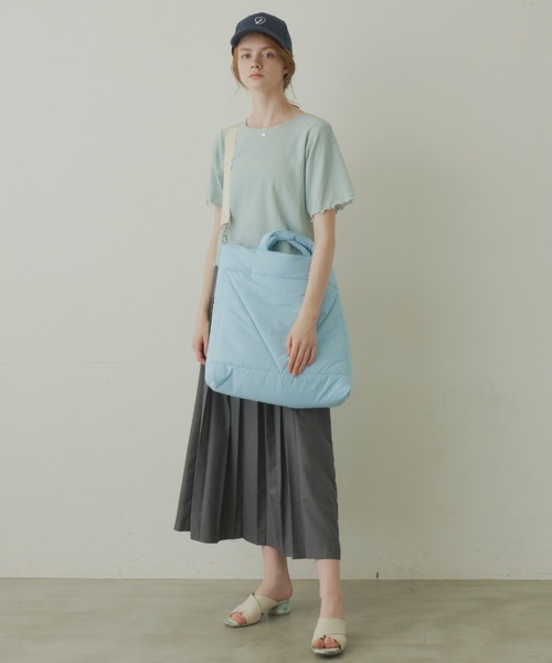 idem（イデム）の「padded big shoulder bag/中綿キルティングショルダーバッグ（トートバッグ・レディース・オフホワイト/ブルー/ブラック・FREE）」の17枚目の写真