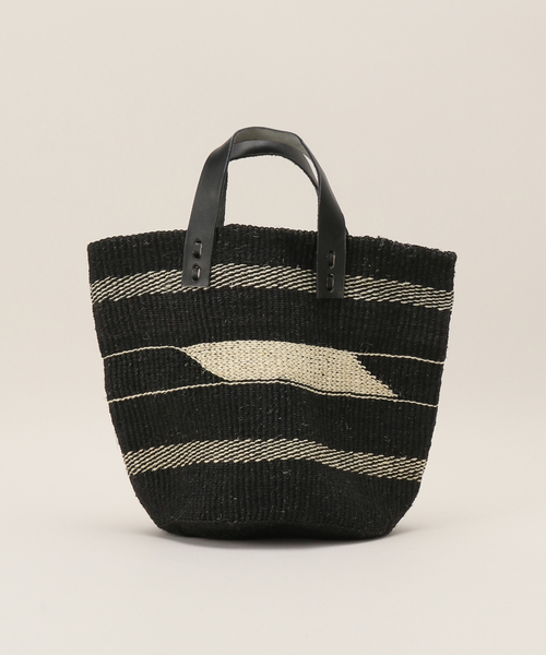 B.C STOCK（ベーセーストック）の「【AFRICAN SQUARE/アフリカンスクエア】 サイザルガラバスケット（かごバッグ・レディース・ブラック・FREE）」の7枚目の写真