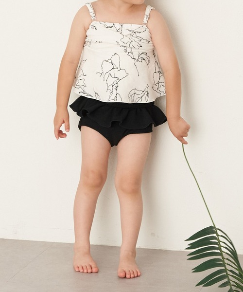Chico（チコ）の「【WEB限定/水着/ショーツ単品】Kids ウエストシャーリングショーツ（水着・キッズ・ホワイト系その他2/イエロー系その他2/ブラック/ホワイト系その他3・110/130）」の9枚目の写真