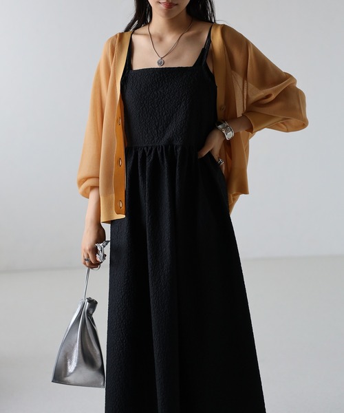 amini(アミニ)の「フクレジャガードキャミワンピース(ワンピース・レディース・アイボリー/ブラック・MEDIUM)」の20枚目の写真