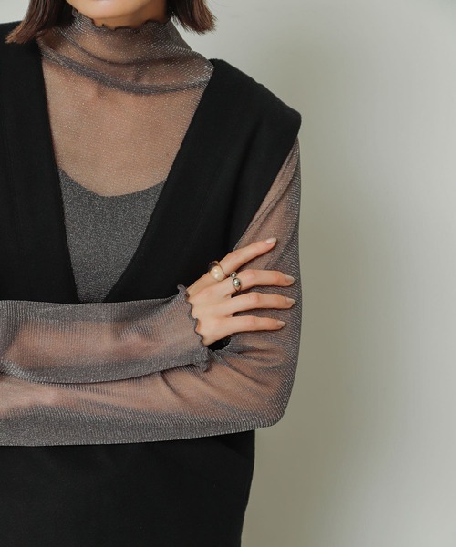 SENSE OF PLACE by URBAN RESEARCH（センスオブプレイスバイアーバンリサーチ）の「ラメシアーハイネックトップ（Tシャツ/カットソー・レディース・ライトベージュ/チャコールグレー/グリーン・ONE）」の14枚目の写真