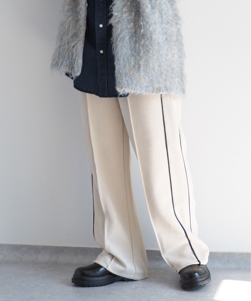 cepo(セポ)の「カットスウェードラインパンツ(その他パンツ・レディース・オフホワイト/チャコール/ブルー・M)」の4枚目の写真