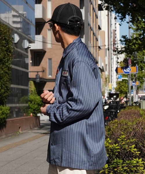 SANTA CRUZ(サンタクルーズ)の「【ムラサキスポーツ限定】SANTACRUZ/サンタクルーズ 長袖シャツ ワークシャツ ストライプ柄 502241202(シャツ/ブラウス・メンズ・ライトベージュ/グレイッシュブルー・L/XL/M)」の15枚目の写真