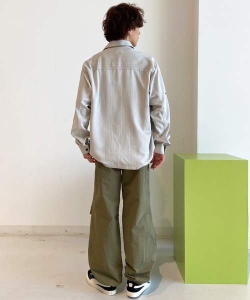 SANTA CRUZ(サンタクルーズ)の「【ムラサキスポーツ限定】SANTACRUZ/サンタクルーズ 長袖シャツ ワークシャツ ストライプ柄 502241202(シャツ/ブラウス・メンズ・ライトベージュ/グレイッシュブルー・L/XL/M)」の6枚目の写真