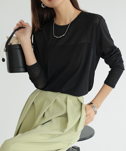 COCOMOMO(ココモモ)の「ロングシーズン使える スラブシアートップス カットソー 長袖 シアートップス シアーロンT レイヤードトップス シアーインナー スラブ シアー トップス UV対策 春服 夏服 秋服(Tシャツ/カットソー・レディース・ホワイト/ピンク/ライトグレー/ホワイト系その他/ミント/ブルー系その他/スカイブルー/オリーブ/ブラック/ピンク系その他/グレー系その他/ブラック系その他/ダークグレー/オレンジ系その他/チェリーピンク/ブラウン系その他/ブラウン系/ライトブルー/ベージュ系その他/ライトグレー系/ピンク系/パープル系その他/シルバーグレー/ブラウン/ブルー系/ベージュ/パープル/モカ/オレンジ・L/M/S)」の4枚目の写真