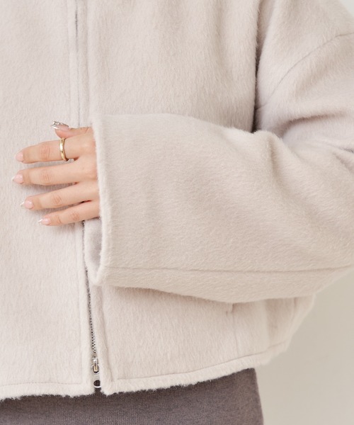 Chico(チコ)の「シャギーWジップショートブルゾン(ブルゾン・レディース・アイボリー/ブラック/グレー/グレイッシュベージュ・FREE)」の22枚目の写真