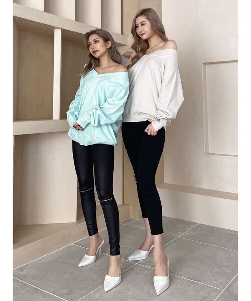 GYDA限定Bunny Face Vネックトレーナー　col/PK.WH GYDA限定Bunny Face Vネックトレーナー col/PK.WH - メルカリ