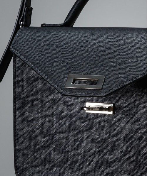 KUUUPY（クーピー）の「Chain Flap  Shoulder Bag- チェーンフラップショルダーバッグ（ショルダーバッグ・メンズ・ブラック・FREE）」の11枚目の写真