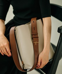 E'POR | 【E'POR】Y BAG Shoulder Medium（サイドジップショルダーバッグ）【WEB限定/一部店舗限定】【メディア掲載】(ショルダーバッグ)