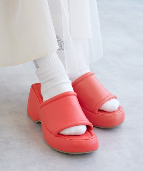 w closet（ダブルクローゼット）の「厚底ミュールサンダル（サンダル・レディース・ピンク/オフホワイト/ブラック・M/L）」の3枚目の写真