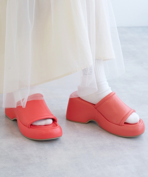 w closet（ダブルクローゼット）の「厚底ミュールサンダル（サンダル・レディース・ピンク/オフホワイト/ブラック・M/L）」の14枚目の写真