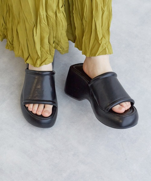 w closet（ダブルクローゼット）の「厚底ミュールサンダル（サンダル・レディース・ピンク/オフホワイト/ブラック・M/L）」の16枚目の写真