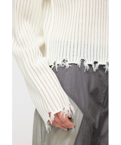 LAGUA GEM(ラグアジェム)の「LOOSEY タートルネック(ニット/セーター・レディース・イエロー/ホワイト/ライトグレー・FREE)」の6枚目の写真