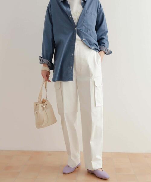 URBAN RESEARCH DOORS（アーバンリサーチドアーズ）の「センタープレスカーゴパンツ（カーゴパンツ・レディース・ネイビー/オフホワイト・MEDIUM/SMALL）」の3枚目の写真