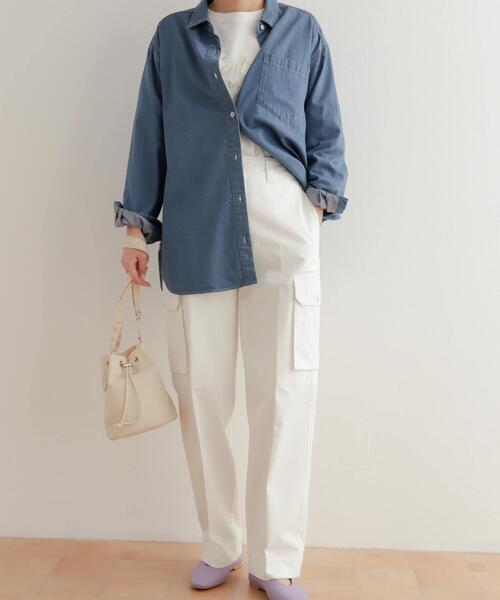 URBAN RESEARCH DOORS（アーバンリサーチドアーズ）の「センタープレスカーゴパンツ（カーゴパンツ・レディース・ネイビー/オフホワイト・MEDIUM/SMALL）」の4枚目の写真