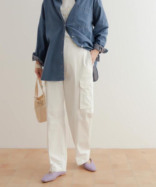 URBAN RESEARCH DOORS（アーバンリサーチドアーズ）の「センタープレスカーゴパンツ（カーゴパンツ・レディース・ネイビー/オフホワイト・MEDIUM/SMALL）」の5枚目の写真