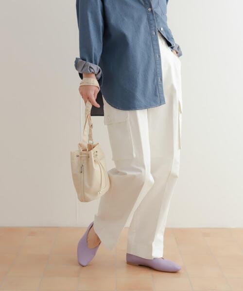 URBAN RESEARCH DOORS（アーバンリサーチドアーズ）の「センタープレスカーゴパンツ（カーゴパンツ・レディース・ネイビー/オフホワイト・MEDIUM/SMALL）」の7枚目の写真