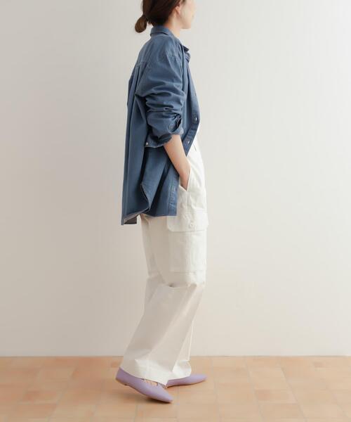 URBAN RESEARCH DOORS（アーバンリサーチドアーズ）の「センタープレスカーゴパンツ（カーゴパンツ・レディース・ネイビー/オフホワイト・MEDIUM/SMALL）」の13枚目の写真