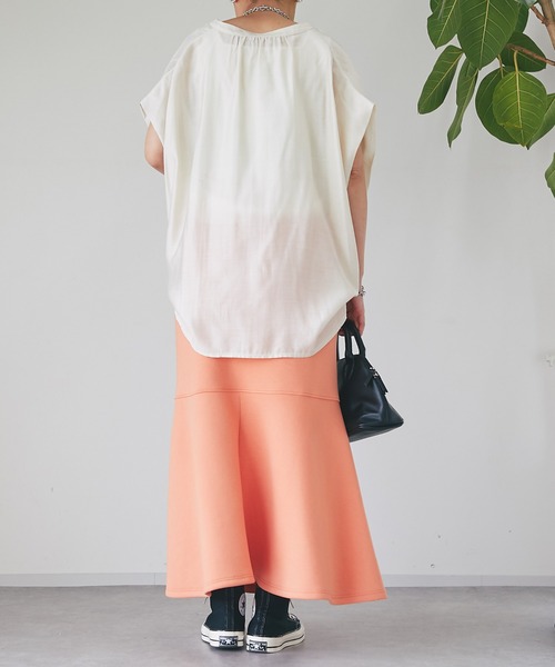 un dix cors(アンディコール)の「肩タックバンドカラーシャツ(シャツ/ブラウス・レディース・アイボリー/ベージュ/ネイビー/グリーン・FREE)」の13枚目の写真