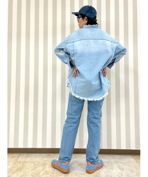 BACK NUMBER（バックナンバー）の「【BACK NUMBER】ダメージデニムシャツ（シャツ/ブラウス・レディース・ライトインディゴブルー・フリー）」の15枚目の写真