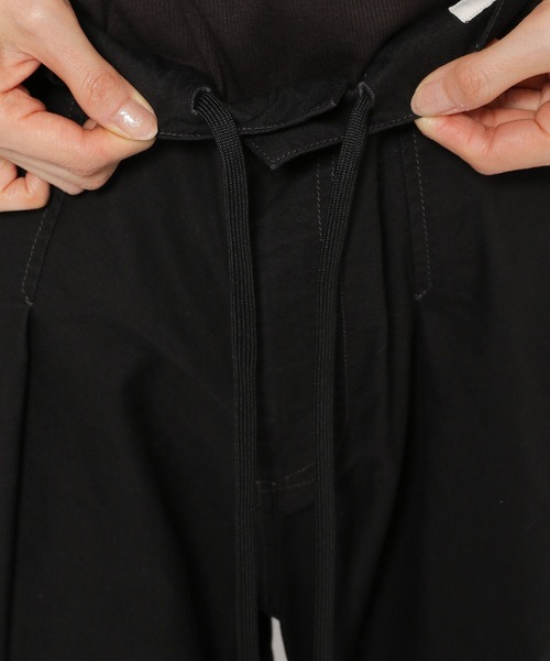 niko and...（ニコアンド）の「オックスタックバギーパンツ（その他パンツ・レディース・カーキ/ブラック/ブルー/ベージュ・MEDIUM/LARGE）」の13枚目の写真