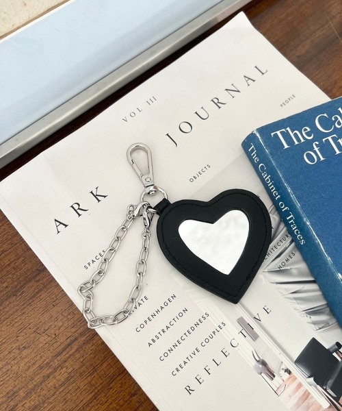 セール】ハートミラーチャーム 106350（キーホルダー）｜Me%（ミィ