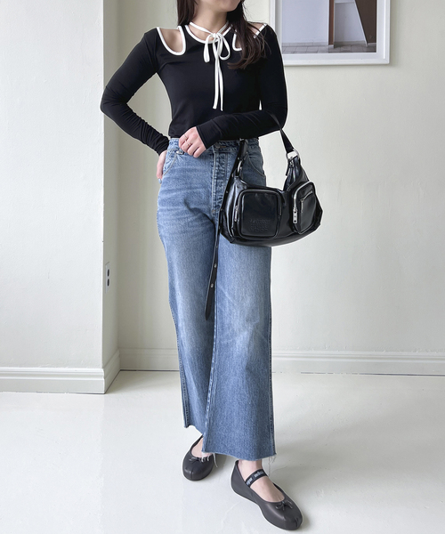 U by SPICK&SPAN(ユーバイスピックアンドスパン)の「バイカラーカッティングプルオーバー(Tシャツ/カットソー・レディース・ホワイト/ブラック・FREE)」の6枚目の写真
