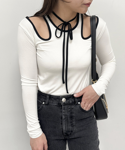 U by SPICK&SPAN(ユーバイスピックアンドスパン)の「バイカラーカッティングプルオーバー(Tシャツ/カットソー・レディース・ホワイト/ブラック・FREE)」の10枚目の写真