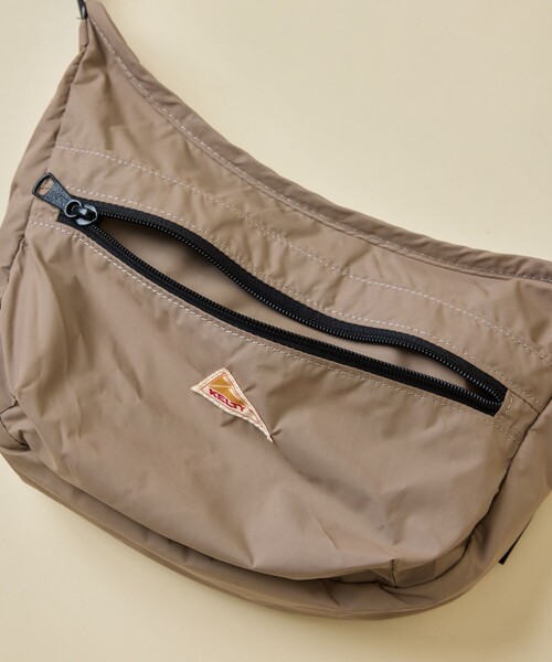 FREAK'S STORE(フリークスストア)の「限定展開 KELTY/ケルティ HALF MOON MINI SHOULDER(ショルダーバッグ)(ショルダーバッグ・レディース・ベージュ/キャメル/ブラック/グレー・ONE SIZE)」の20枚目の写真