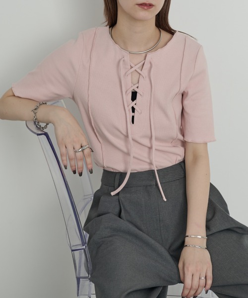 Aunt Marie's(アントマリーズ)の「2WAYレースアップハーフスリーブトップス(Tシャツ/カットソー・レディース・ブラック/ホワイト/ネイビー/ライトグリーン/ピンク・FREE)」の5枚目の写真