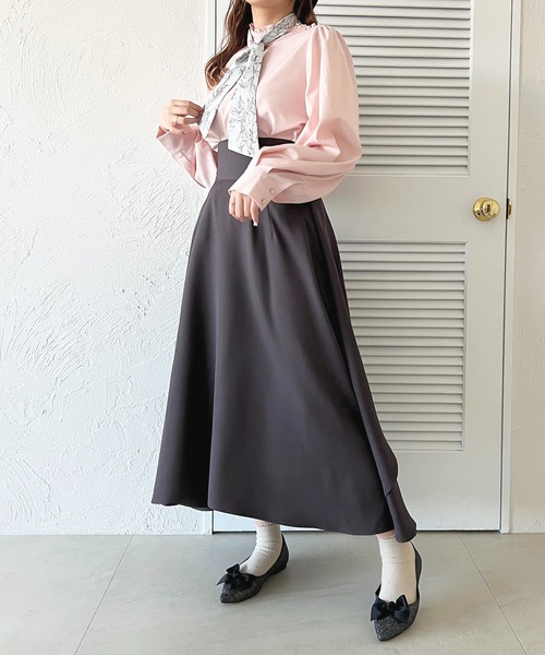 スカーフ付きブラウス 花柄スカーフ付きブラウス ※別ページにて半袖デザインを販売中