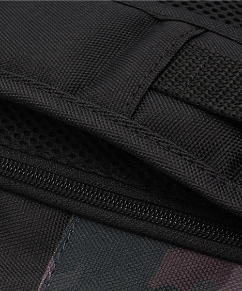 MAKAVELIC(マキャベリック)の「【MAKAVELIC】TRUCKS DOUBLE BELT DAYPACK(バックパック/リュック・メンズ・ブラック/その他21・フリ-)」の8枚目の写真
