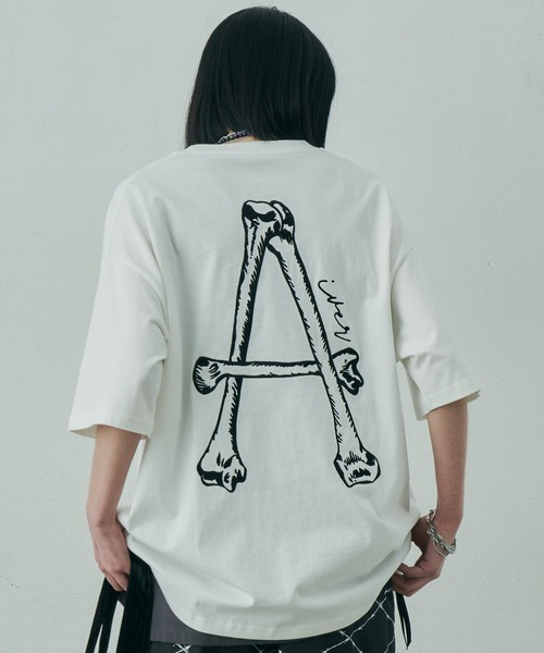 AIVER（アイバー）の「AIVER　A刺繍S/S TEE（Tシャツ/カットソー・メンズ・ホワイト/アッシュグレー/ブラック・SMALL/MEDIUM/LARGE）」の2枚目の写真