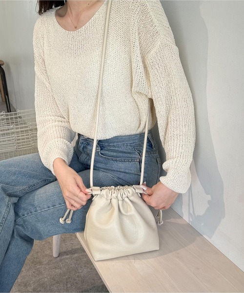 LE MORE（リモア）の「エコレザー巾着ショルダーバッグ（ショルダーバッグ・レディース・ブラック/アイボリー/シルバー・FREE）」の16枚目の写真