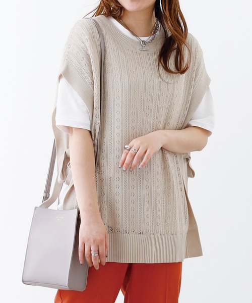 BELLUNA PLUS(ベルーナ)の「サイドリボン透かし編ベストアンサンブル(アンサンブル・レディース・ネイビー/セージグリーン/ライトベージュ・MEDIUM/LARGE/X-LARGE)」の4枚目の写真