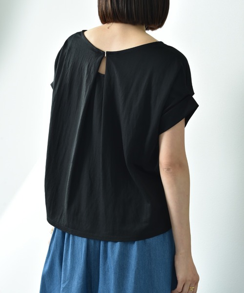 INTERPLANET（インタープラネット）の「【接触冷感】カノコ袖ロールアップＢＡＣＫゴールドホックプルオーバー（Tシャツ/カットソー・レディース・ブルー/オフホワイト/ブラック・FREE）」の5枚目の写真